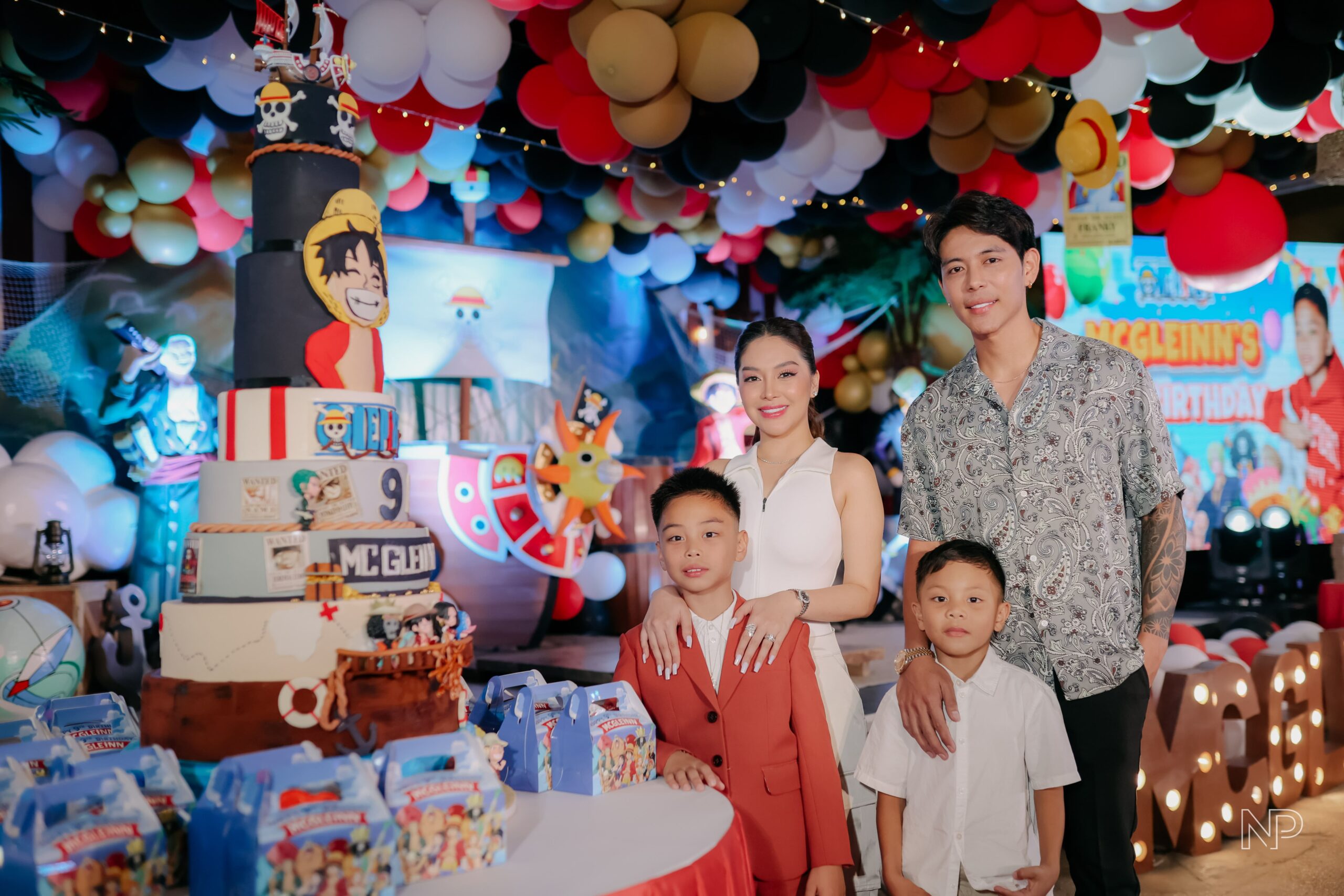 One Piece themed party decor featuring pirate ship backdrops, anime character cutouts, and nautical-inspired styling. Expert event stylist in Metro Manila, Philippines, specializing in anime-themed parties, custom birthday setups, and creative event styling for kids and teens. Perfect for One Piece fans, children’s parties, and anime-inspired celebrations.