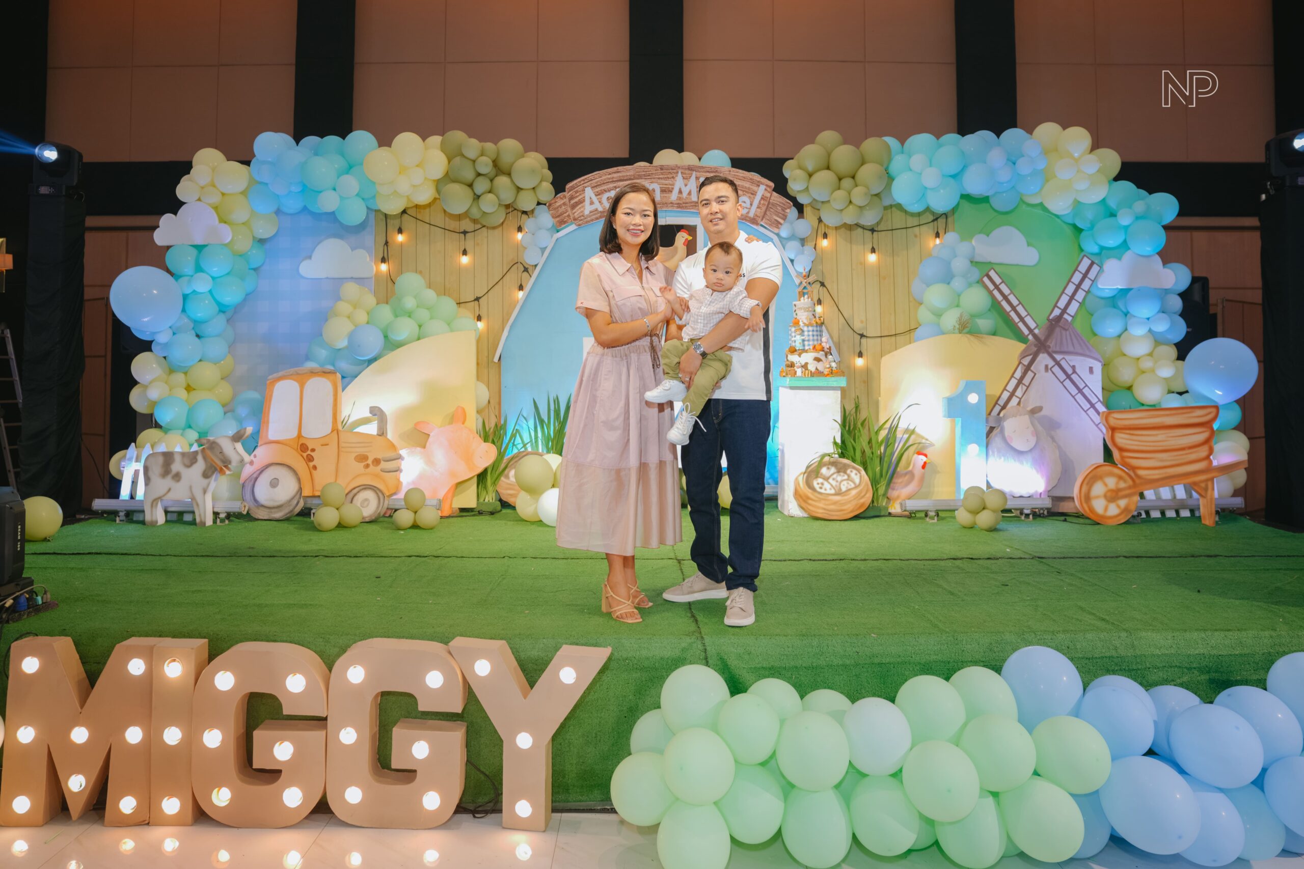 Barn Theme Party Setup in the Philippines | Farm Birthday Styling by Party Curators